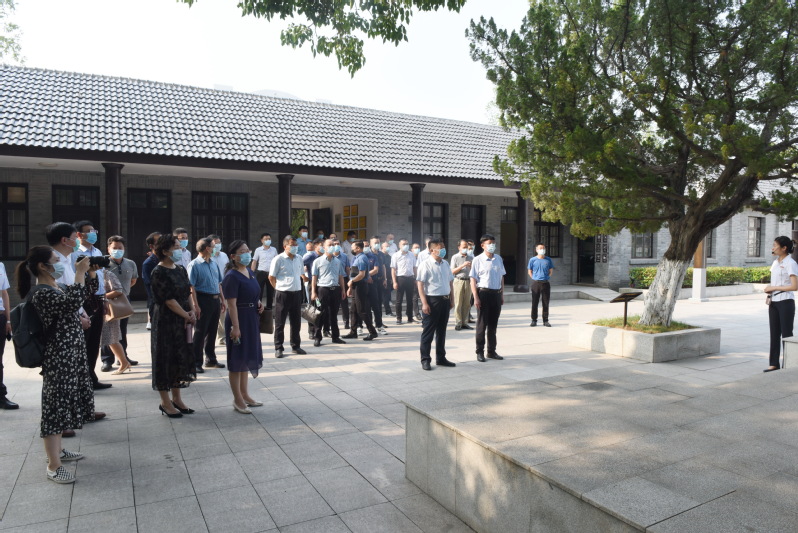 射阳县卫健委一行参观农建四师暨淮海农场历史陈列馆.jpg