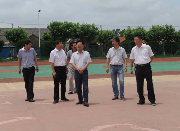 集团公司工会主席佟晓廷来我场调研.jpg