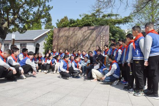 淮海学校开展红色实境教育活动.jpg