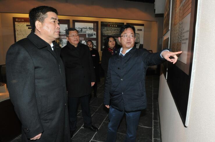 魏红军到淮海宣讲党的十九大精神并调研指导工作2.jpg
